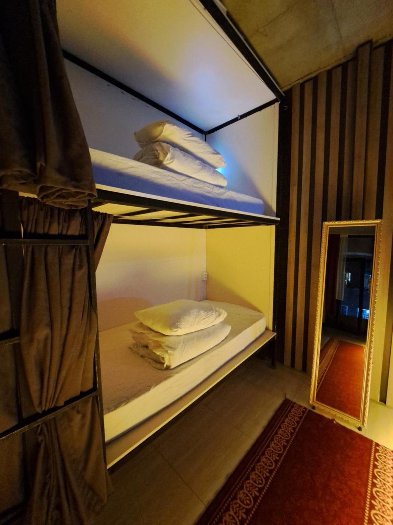 Karvi Hostel & Suites باتومي المظهر الخارجي الصورة